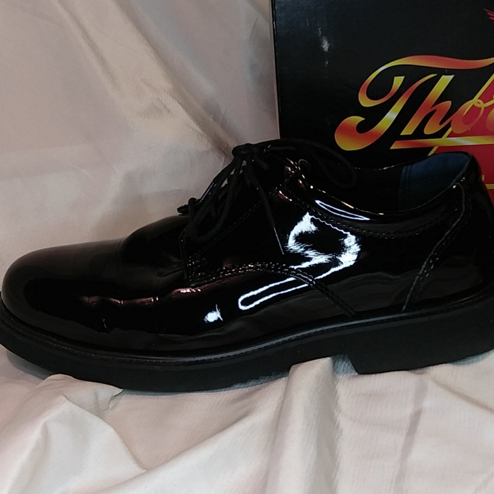 Thorogood Dress Shoes - Picture 5 of 10